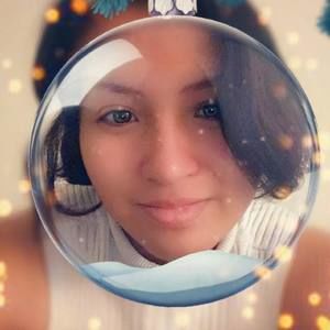 Meet your Posher, Beatriz